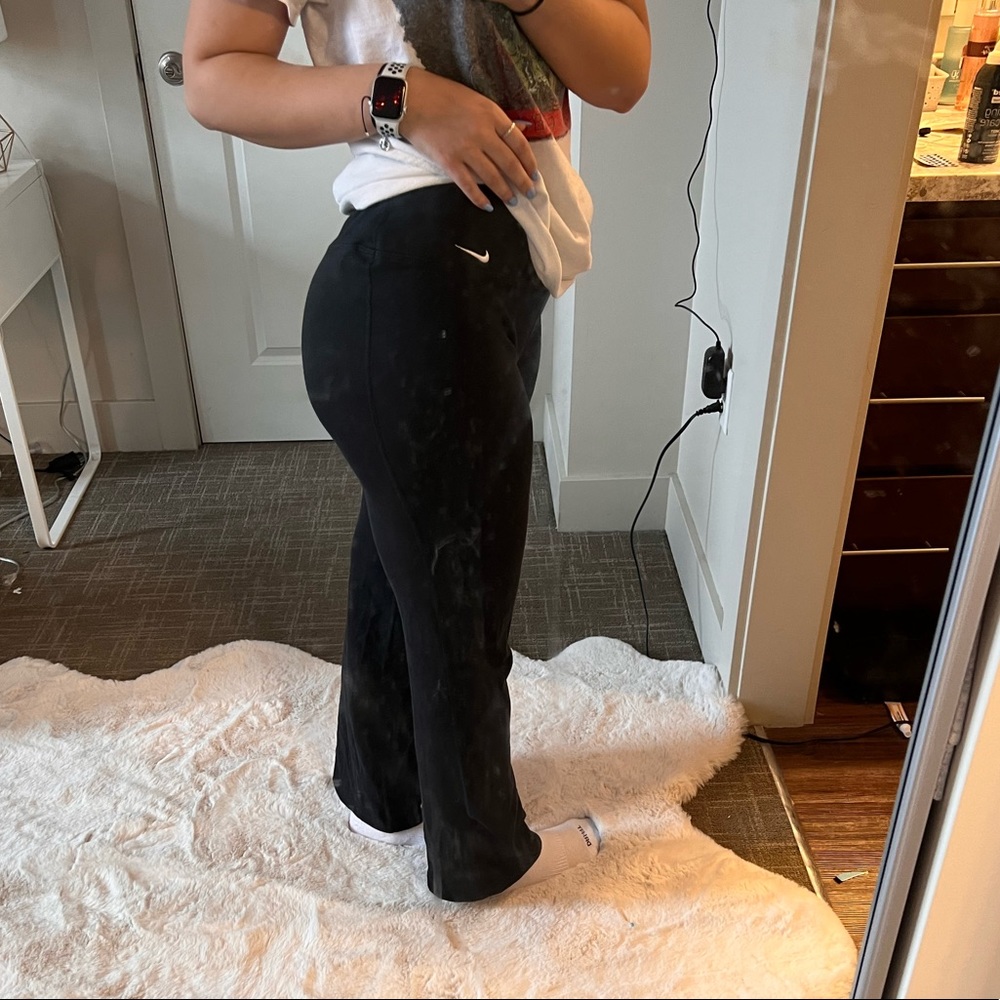 nike flare leggings